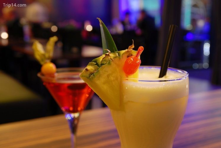   Thưởng thức một số loại cocktail đặc trưng của họ |  © Pixabay  - Trip14.com