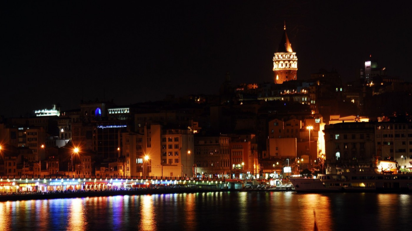 Những địa điểm tuyệt vời để đi chơi đêm ở Istanbul