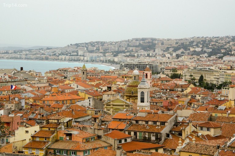 Có một số địa điểm tuyệt vời để ngắm nhìn toàn cảnh ở Nice, cả thị trấn và bờ biển Địa Trung Hải - Trip14.com