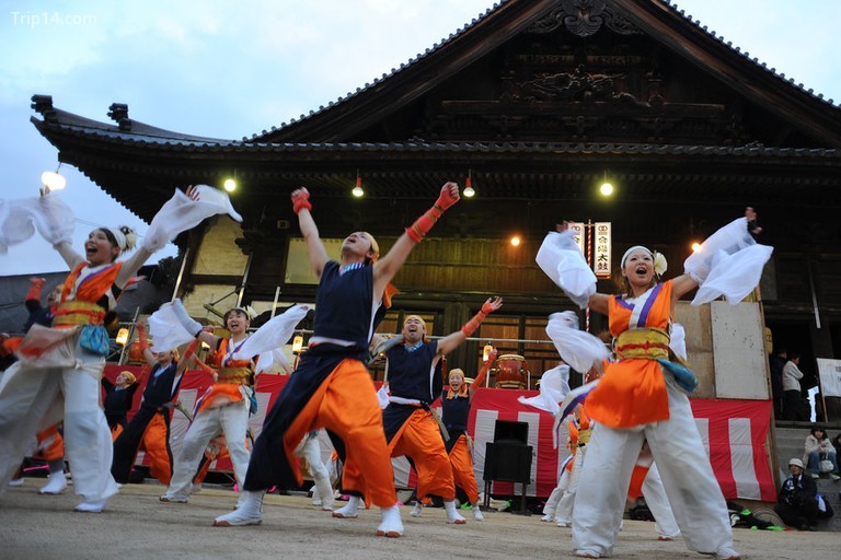 Buổi biểu diễn tại Hadaka Matsuri ở Saidai-ji 
