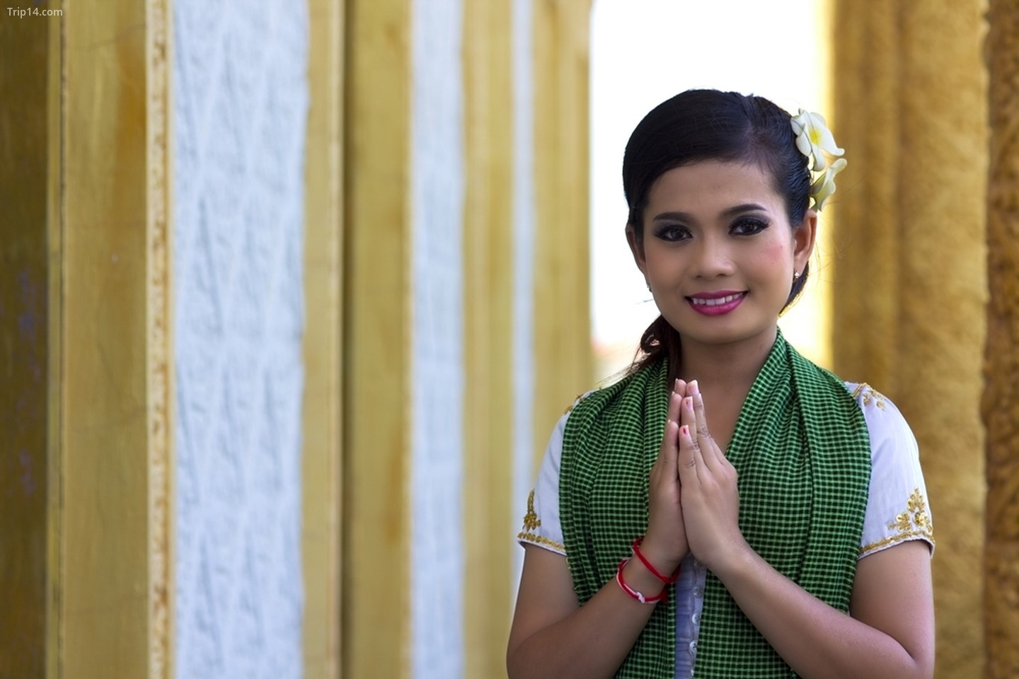  Cách chào hỏi truyền thống của người Campuchia   |   
