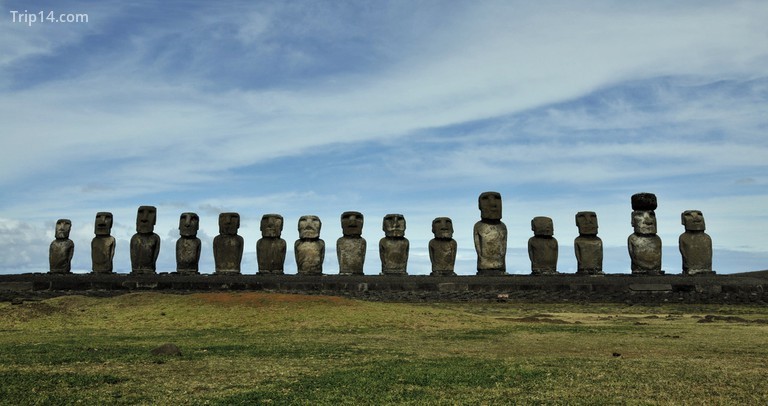 Bạn có thể tìm thấy các bức tượng Moai ở đâu trên đảo Phục Sinh?