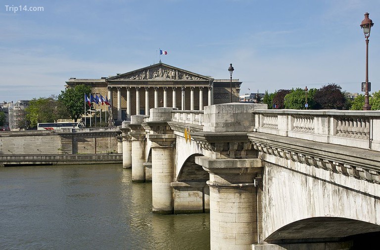 Pont de la Concorde và quốc gia tập hợp │ © Jebulon / Wikimedia Commons - Trip14.com