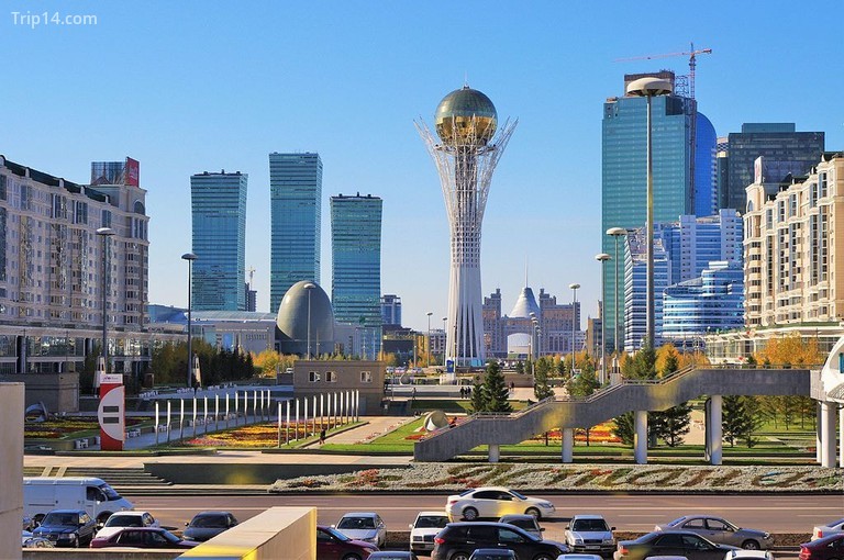 Bayterek Tower ở Astana 