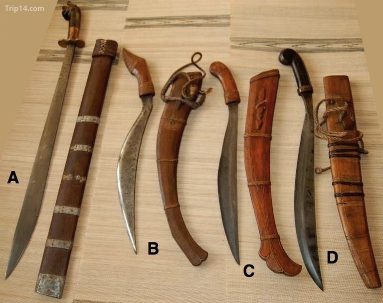 Một số vũ khí của arni