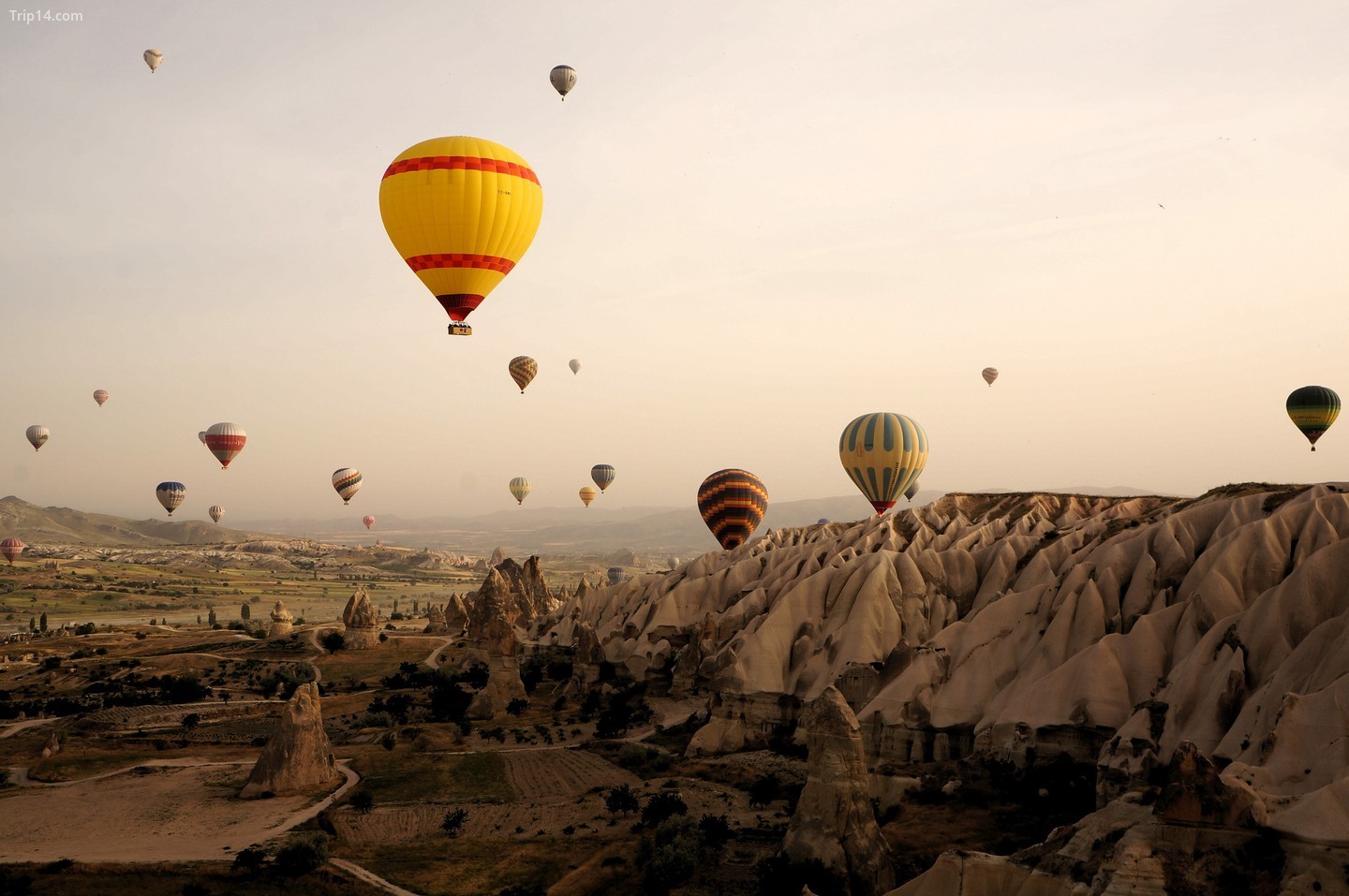 Đi khinh khí cầu ở Cappadocia