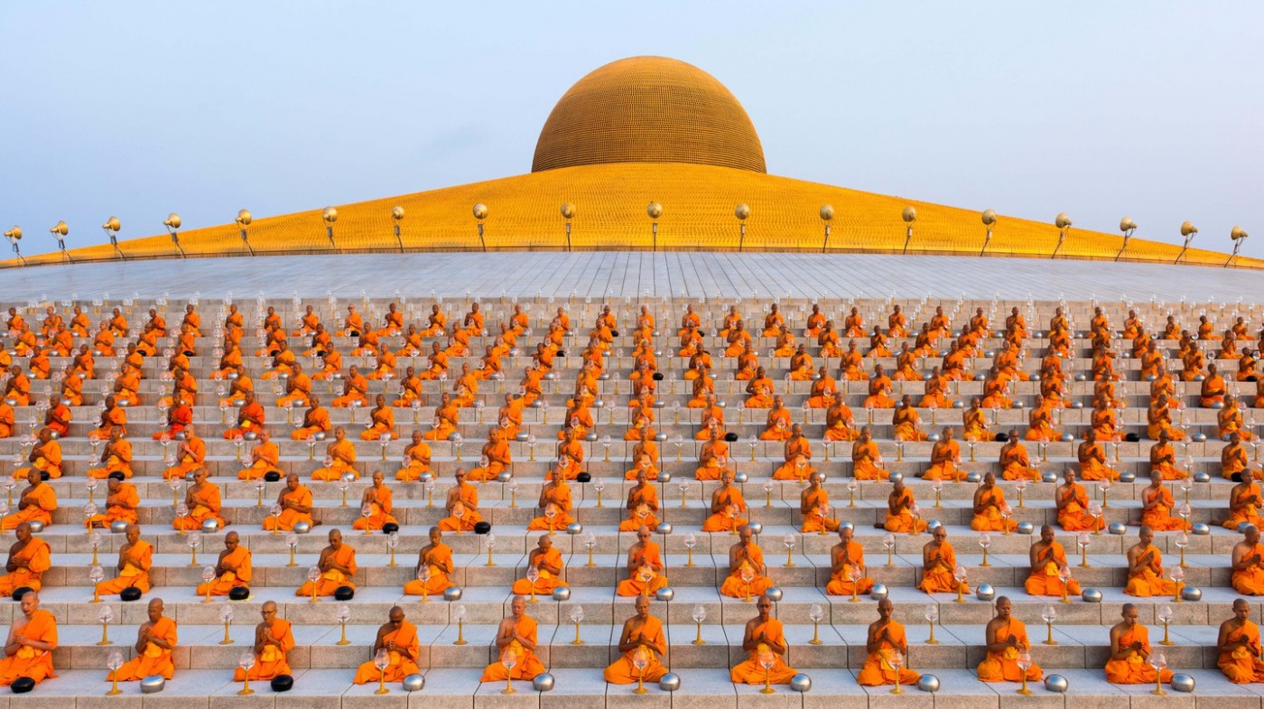 Chùa Wat Phra Dhammakaya | © imageBROKER / Alamy Stock