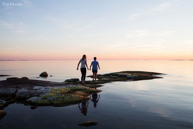 Hoàng hôn trên bãi biển ở quần đảo Åland