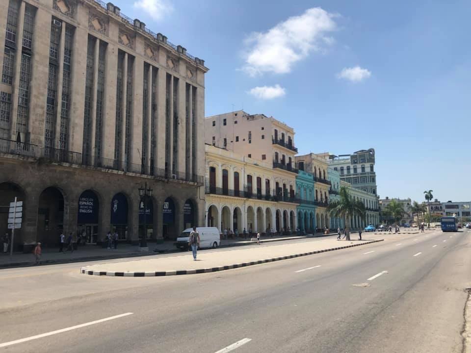 Đường phố Cuba