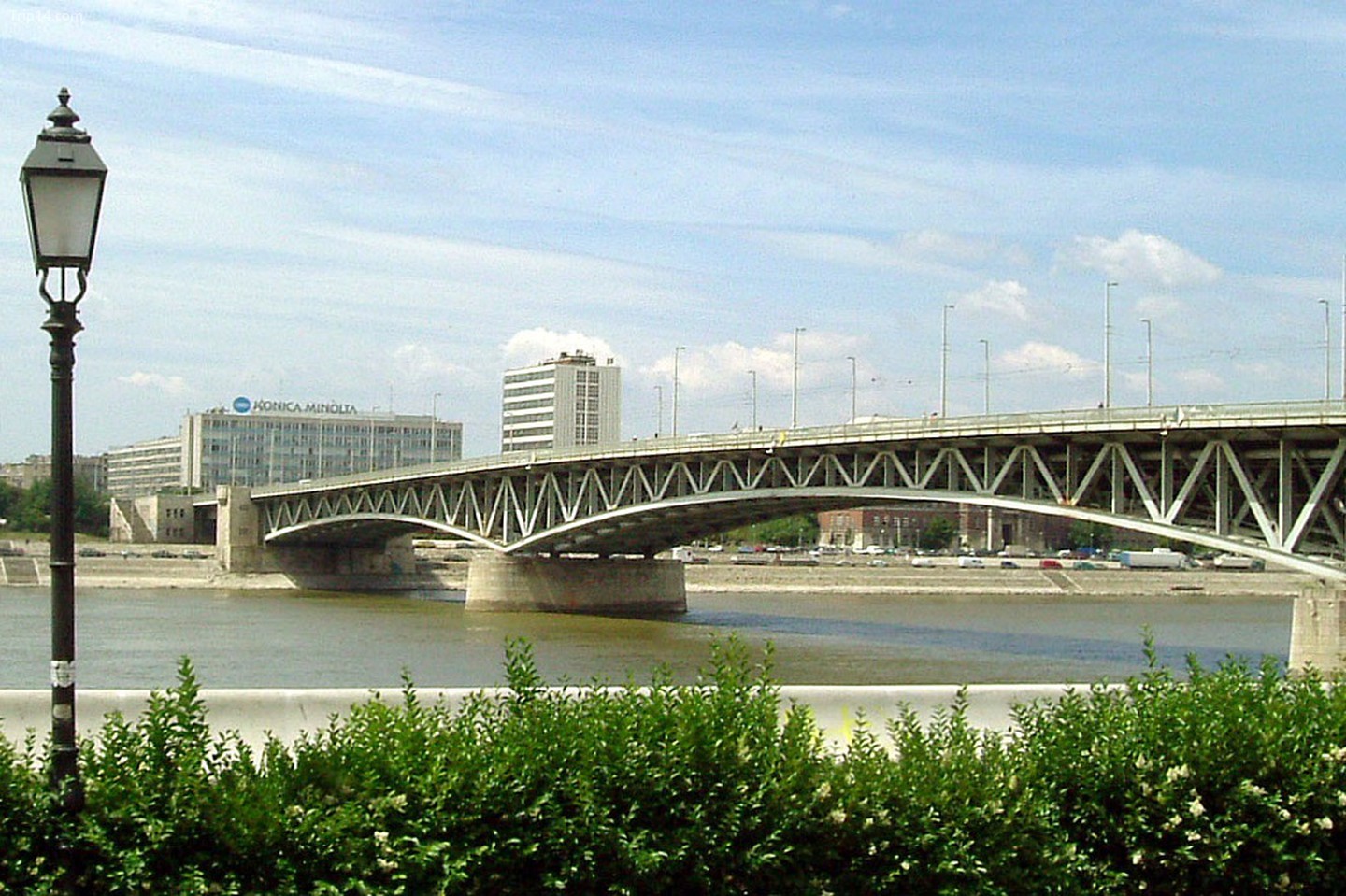 Petőfi híd (Cầu Petőfi)
