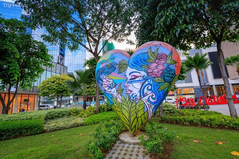 Nghệ thuật đường phố của High street tại Bonifacio Global City ở Taguig, Metro Manila, Philippines - Trip14.com