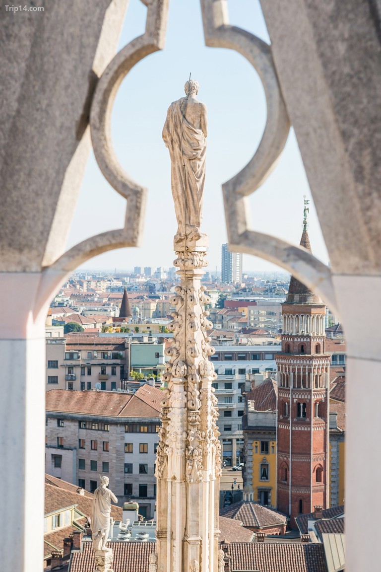 Khung cảnh nhìn từ mái nhà của Duomo