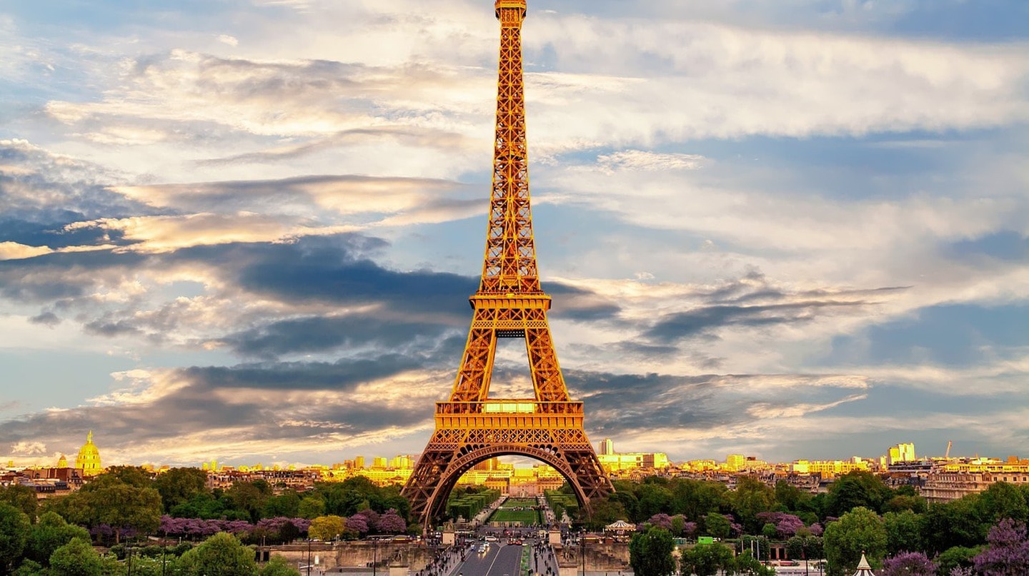 Có thể bạn không tin: tháp Eiffel đã suýt không được xây dựng ở Paris
