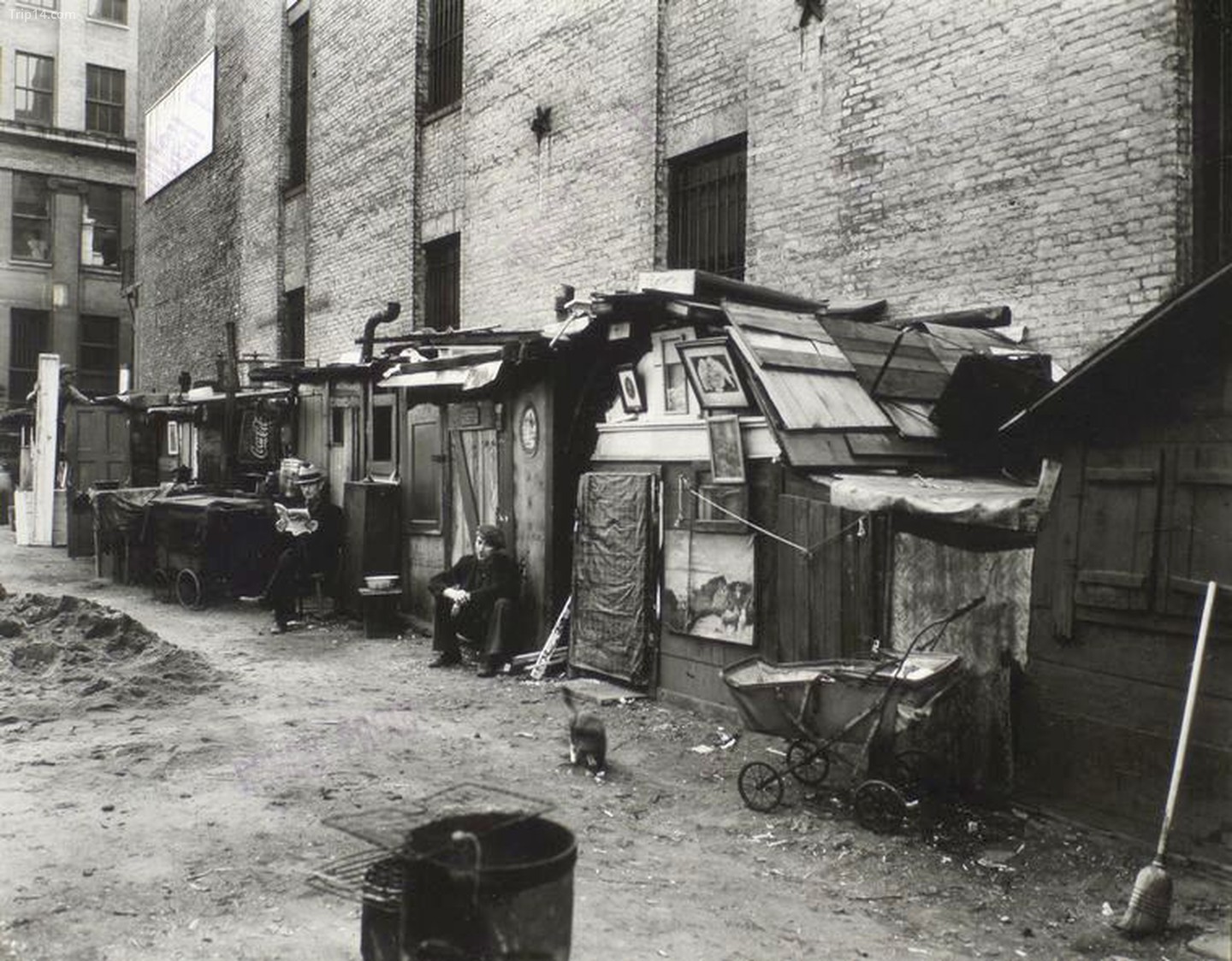  Túp lều và những người đàn ông thất nghiệp ở Thành phố New York, 1935   |   