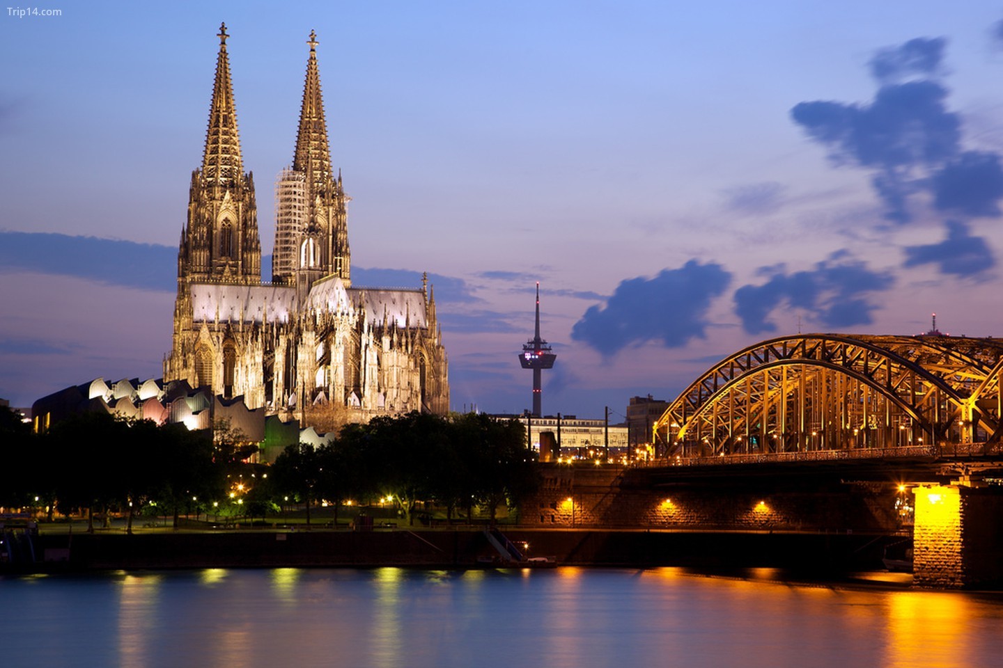  Nhà thờ Cologne và cầu Hohenzollern   |   