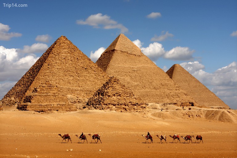 Kim tự tháp hoàn toàn mê hoặc Giza, Ai Cập - Trip14.com