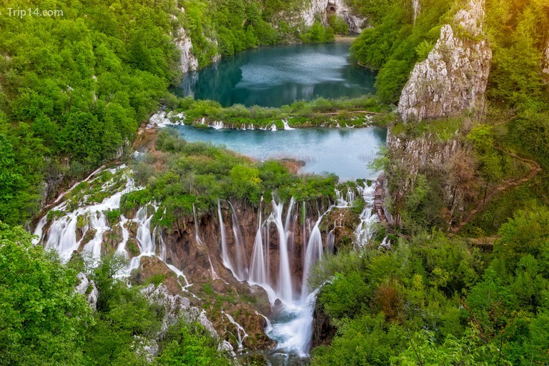 Hồ Plitvice cổ tích, Croatia - Trip14.com