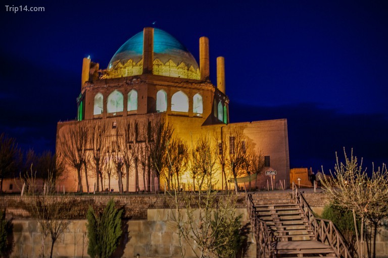 Soltaniyeh Dome kết hợp kiến ​​trúc Ba Tư và Hồi giáo | © Ninara / Flickr - Trip14.com