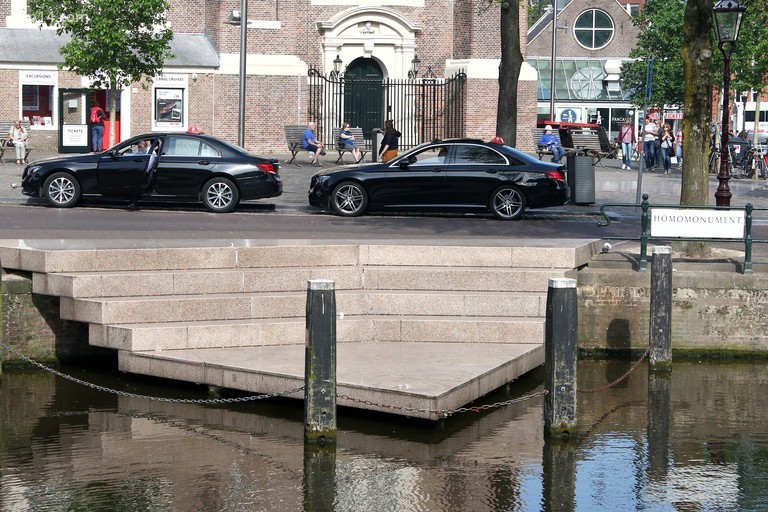 Đài tưởng niệm Homomonument, Amsterdam, Hà Lan