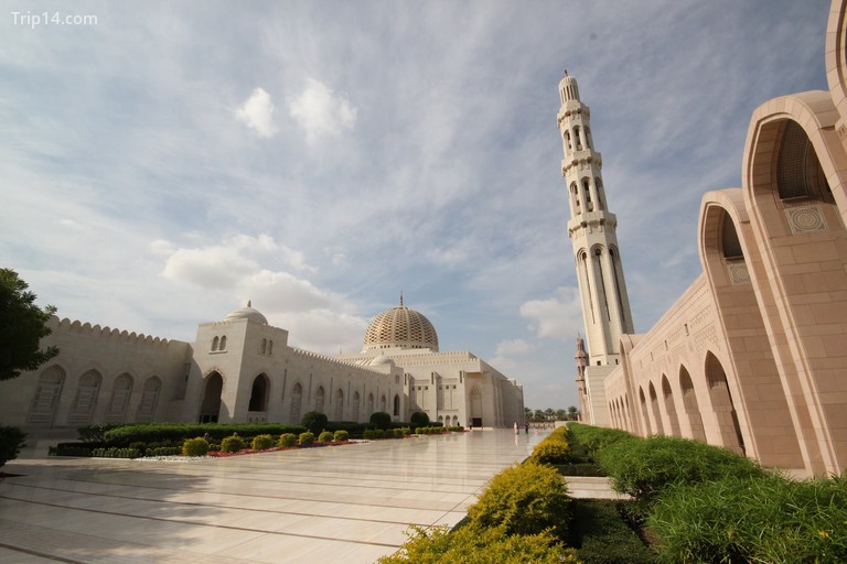Nhà thờ Hồi giáo Lớn Qaboos - Trip14.com