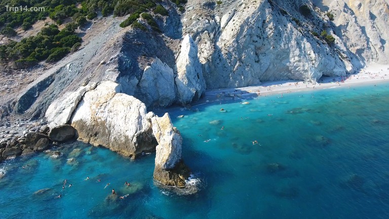 Bãi biển Lalaria trên đảo Skiathos ở Biển Aegean, ở Hy Lạp 