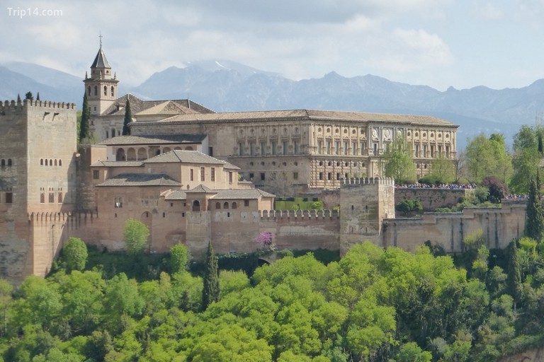 Những khu vườn tuyệt đẹp trong cung điện mùa hè của Alhambra, Generalife - Trip14.com