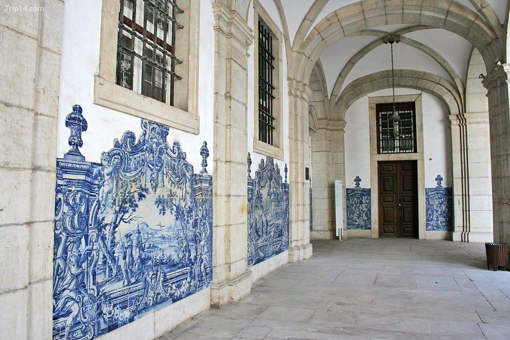 Tu viện São Vicente de Fora - Trip14.com