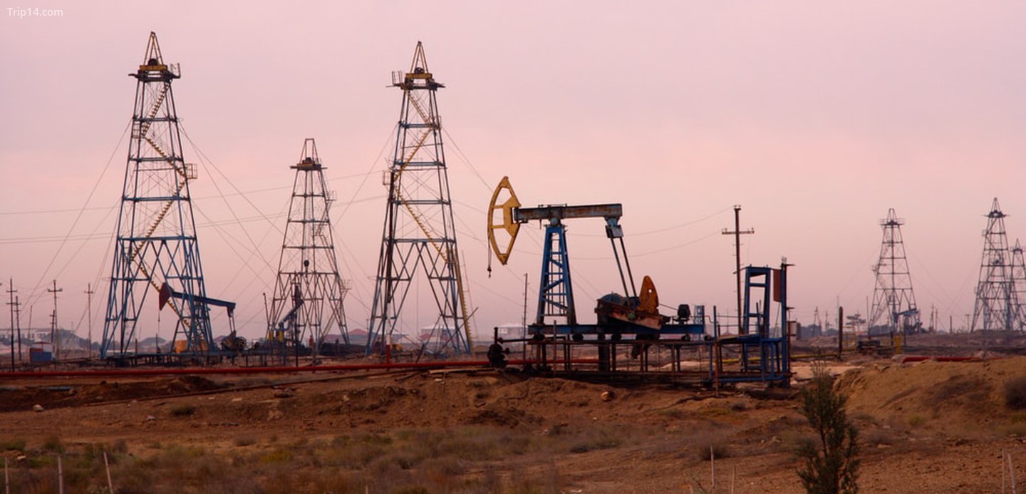 Mối quan hệ của Azerbaijan với dầu mỏ