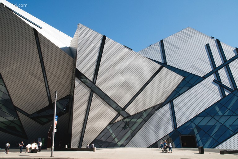 The Royal Ontario Museum and the Michael Lee Chin Crystal Modern addition.