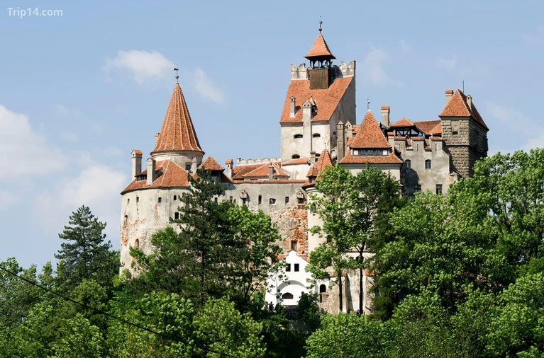 Những lâu đài thời trung cổ đẹp nhất thế giới - Ảnh 12