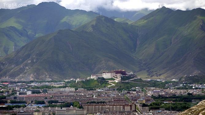 Lhasa từ Tu viện Clausonka - Trip14.com