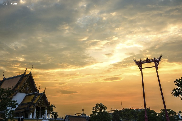 Wat Suthat y Balancín Gigante / Flickr
