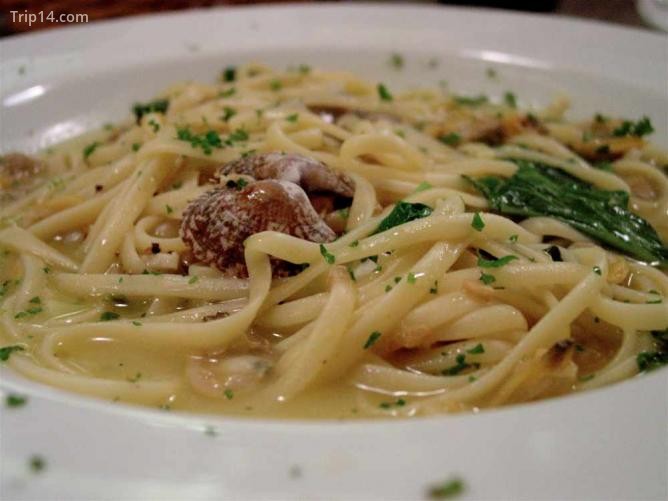 Spaghetti alle vongole | © LarryHoffman / Flickr - Trip14.com