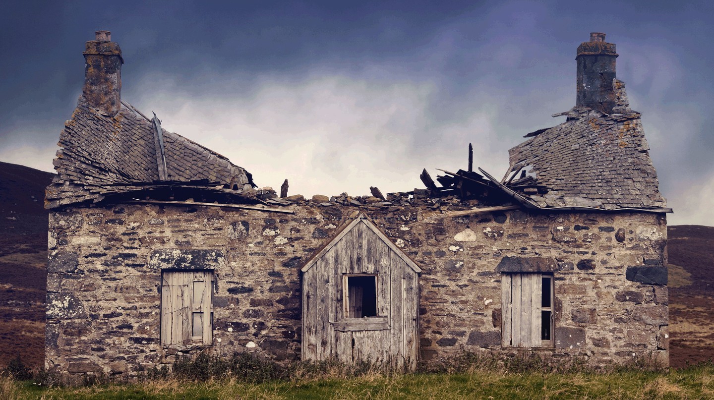 Crofters Cottage, Scotland, U.K. trước khi khôi phục | © NeoMam Studios