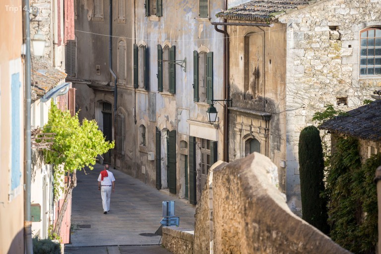 Làng Ménerbes ở Provence là một trong những ứng cử viên cho ngôi làng đẹp nhất nước Pháp © Hemis / Alamy Kho ảnh