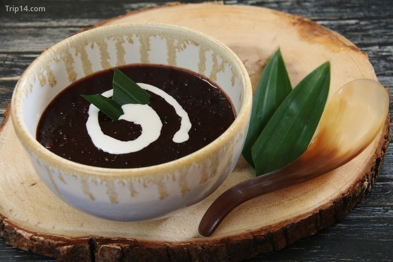 Hãy thử món tráng miệng gạo đen phổ biến. | © Ariyani Tedjo / Shutterstock - Trip14.com