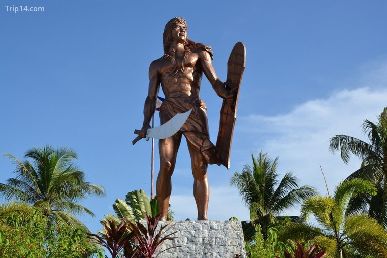 Tượng Datu Lapu Lapu - người bảo vệ Philippines ở Cebu