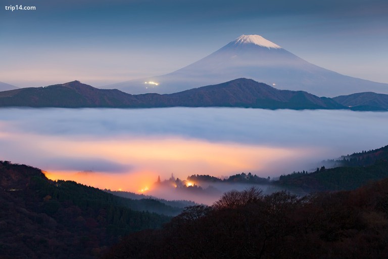 Núi Phú Sĩ và sương mù trên hồ Ashi và Hakone - Trip14.com