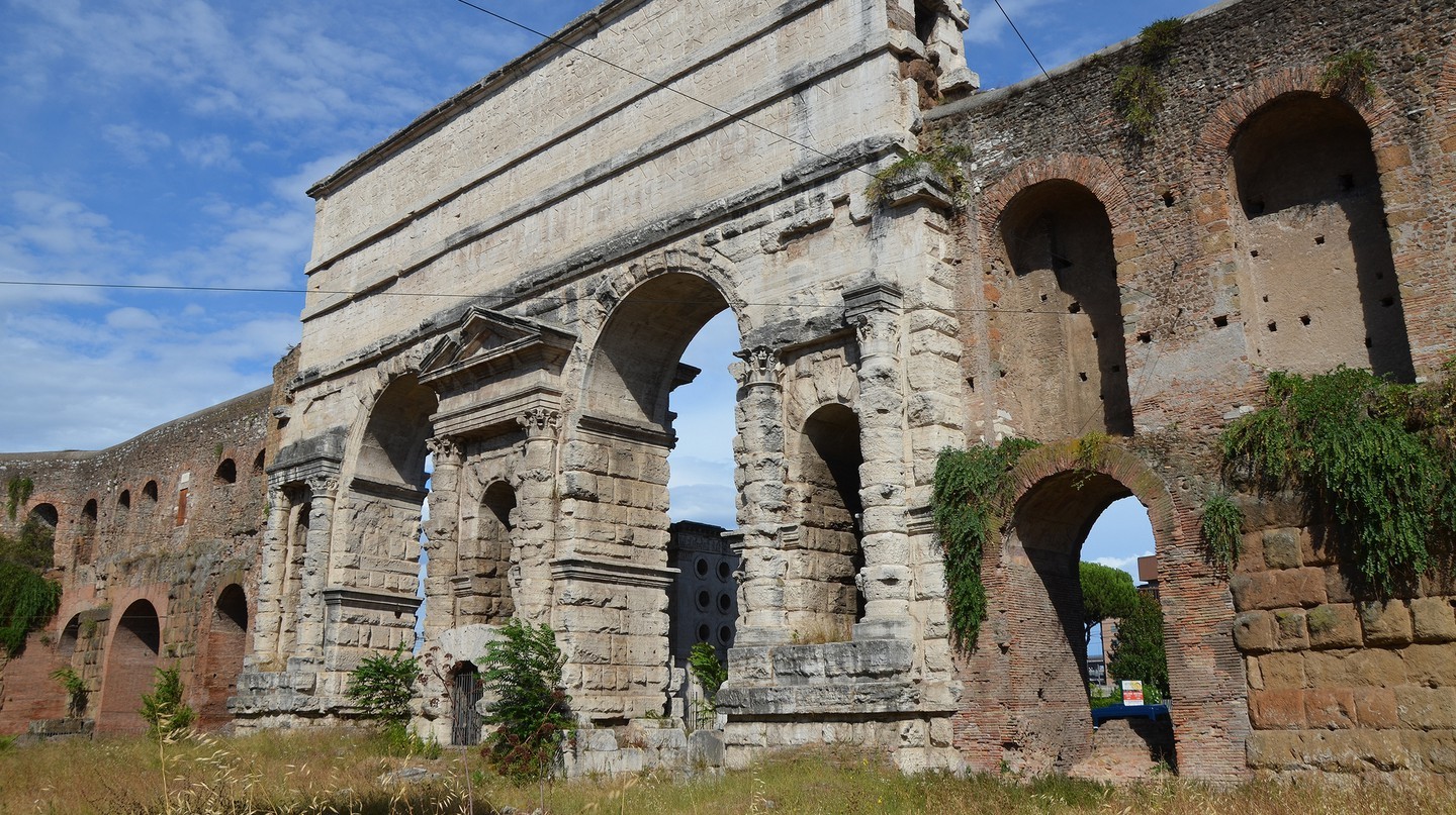 Lược sử về những bức tường thành của Rome