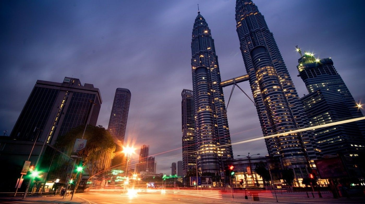 Trung tâm thành phố Kuala Lumpur vào ban đêm | © Pixabay