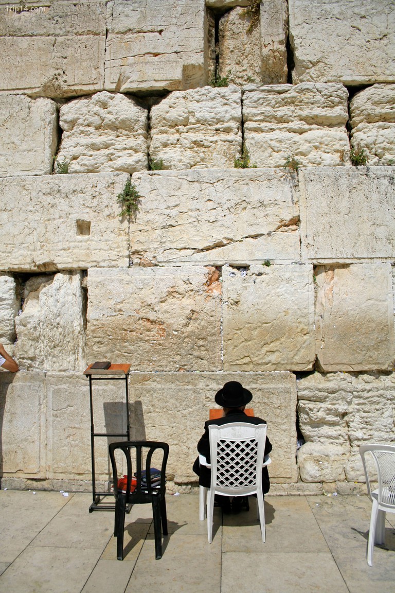 Người Do Thái Hasidic tại bức tường phía tây khóc lóc ở Jerusalem israel - Trip14.com