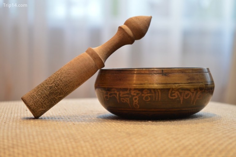 Chuông xoay (Singing bowl)
