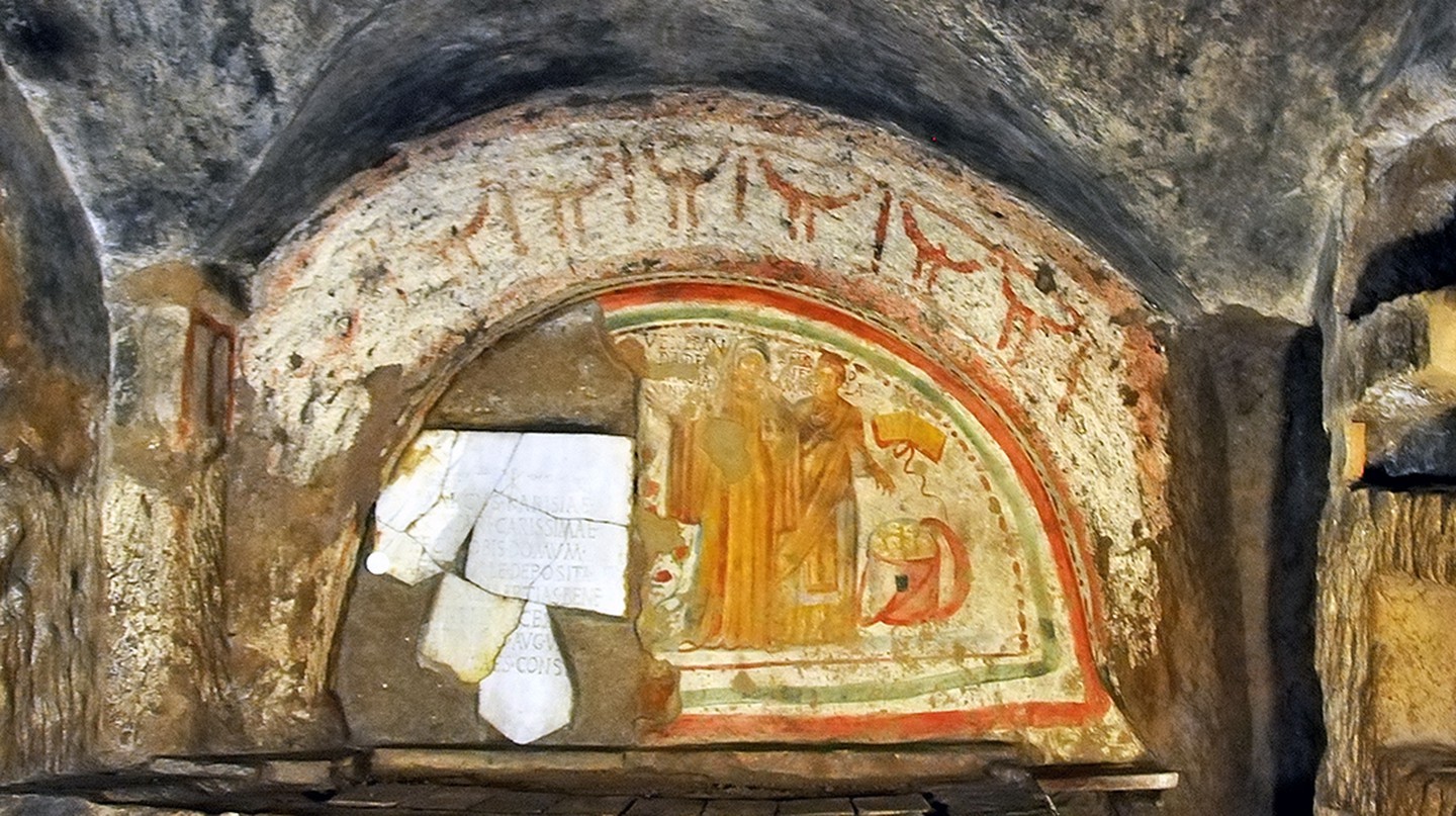 Những bức bích họa 1600 tuổi được phát hiện tại hầm mộ La Mã nước Ý