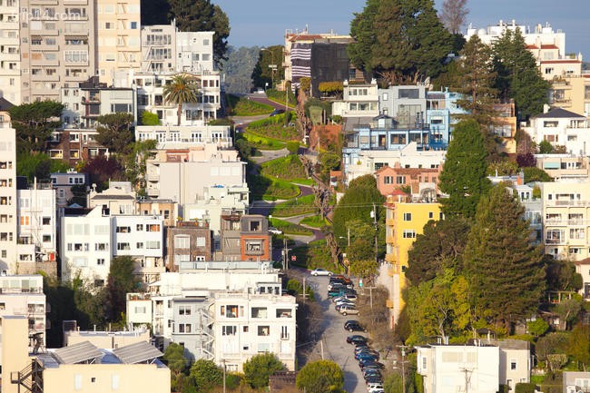 Phố Lombard trên đồi Nga, San Francisco, California, Hoa Kỳ - Trip14.com