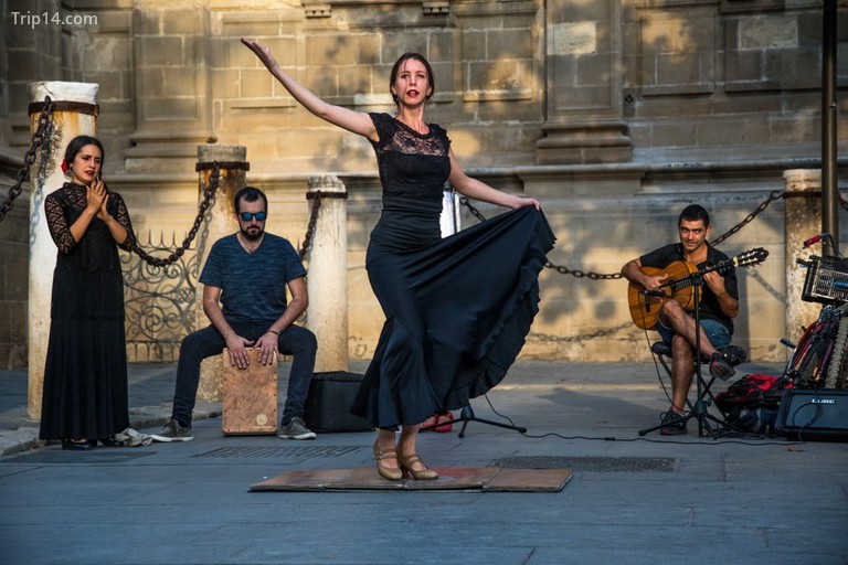 Vũ công flamenco ở Seville - Trip14.com