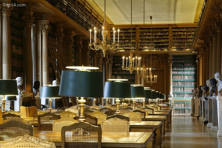 Bên trong Bibliothèque Mazarine, thư viện công cộng lâu đời nhất ở Pháp 