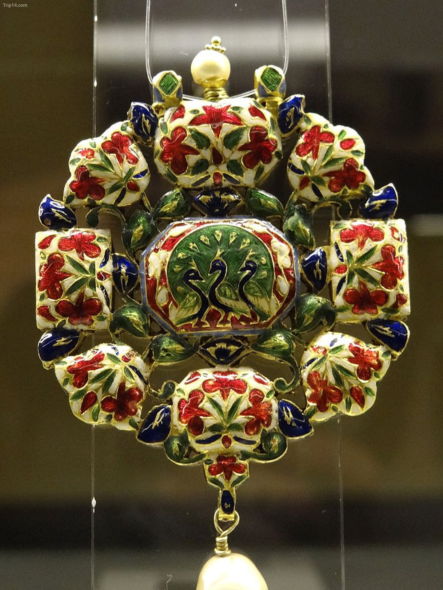 Đồ trang sức Ấn Độ được trưng bày tại Schaezlerpalais   |   