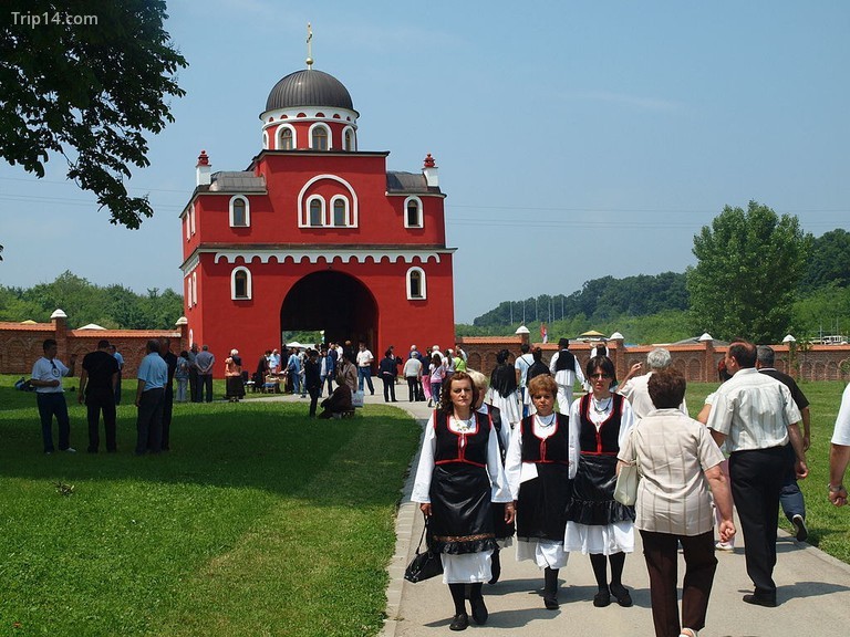 Krušedol là một trong những tu viện tốt nhất ở Fruška Gora - Trip14.com