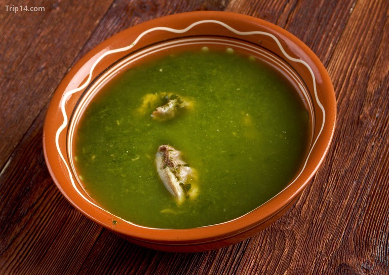 Molokhia là một món canh rau xanh và tỏi