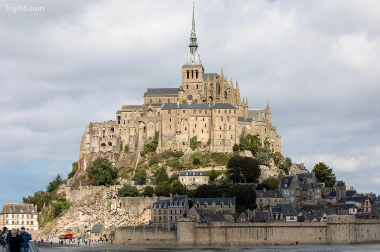 Những lâu đài thời trung cổ đẹp nhất thế giới - Ảnh 3